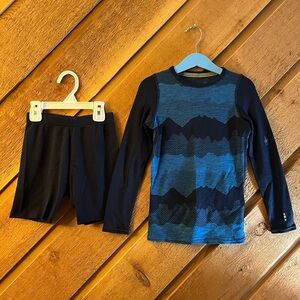 Smartwool kids XS Merino Blue and Black Long Sleeve Shirt and Shorts Set